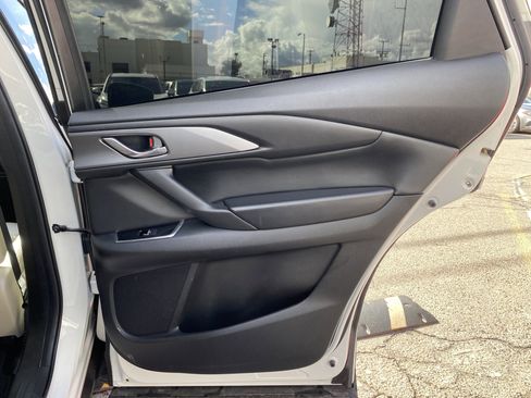 Used 2022 MAZDA CX-9 Touring image 23