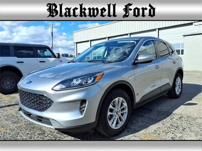 Used 2021 Ford Escape SE w/ Cold Weather Package