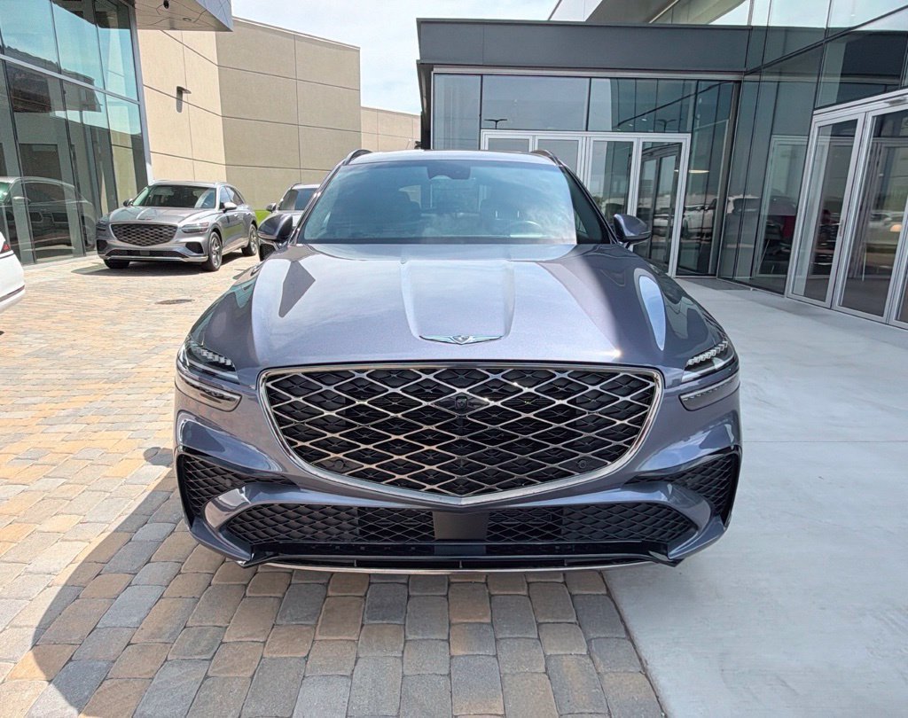 Used 2026 Genesis GV70 3.5T Sport Prestige AWD/4WD image 3