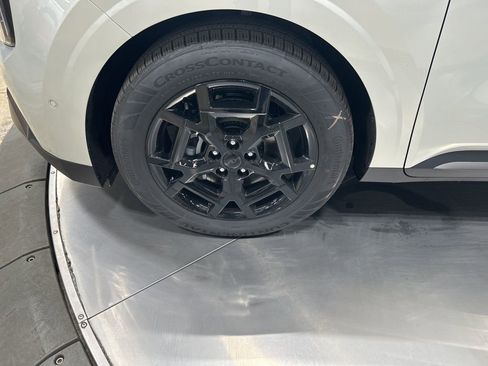 New 2026 Kia Carnival SX Prestige image 35