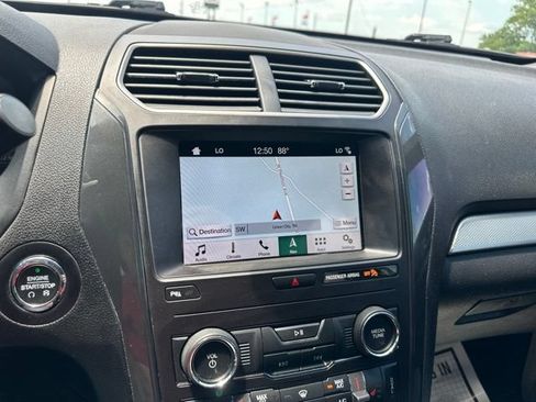 Used 2019 Ford Explorer XLT w/ Equipment Group 202A FWD image 42