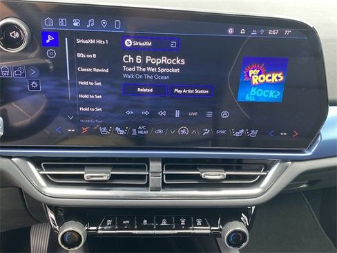 New 2026 Chevrolet Equinox EV LT image 11