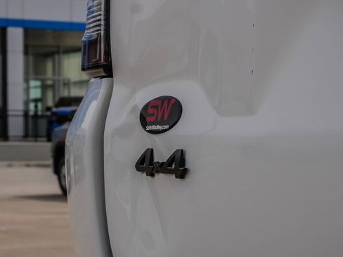 Used 2018 Toyota 4Runner SR5 image 13