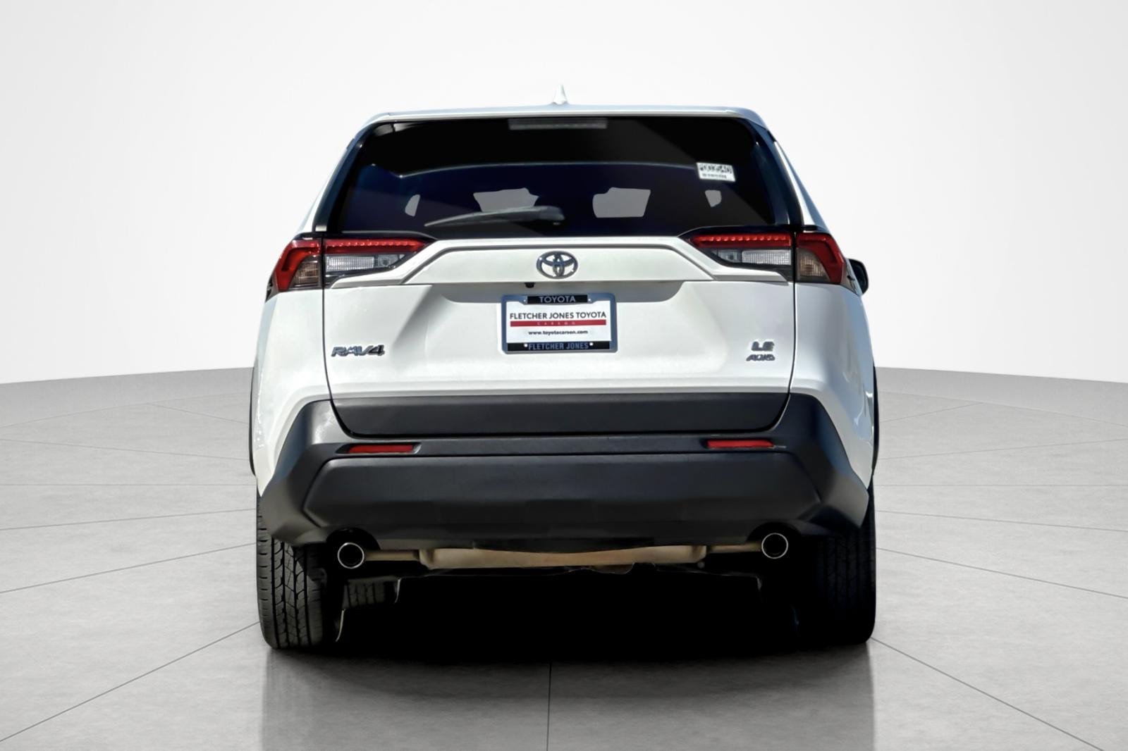 Certified 2024 Toyota RAV4 LE AWD/4WD image 4