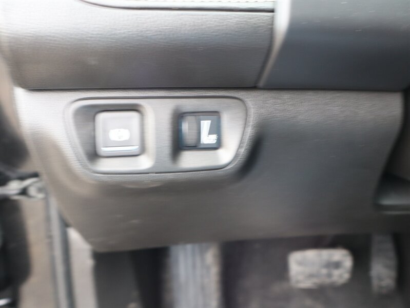 Used 2019 GMC Acadia SLE w/ Driver Alert Package I FWD image 27