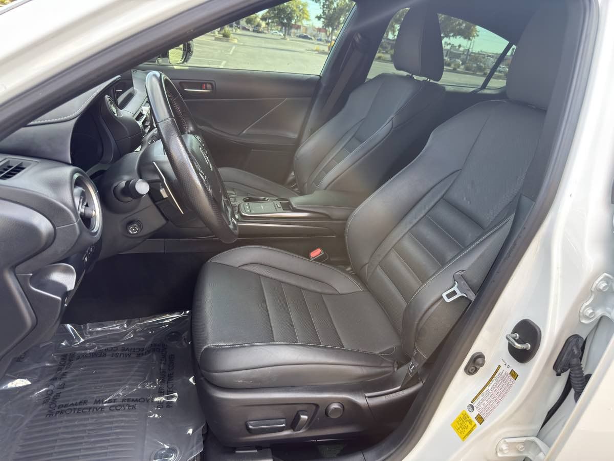 Used 2022 Lexus IS 350 F Sport w/ Navigation Package RWD image 15