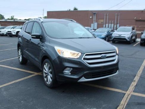 Used 2017 Ford Escape Titanium AWD/4WD image 4