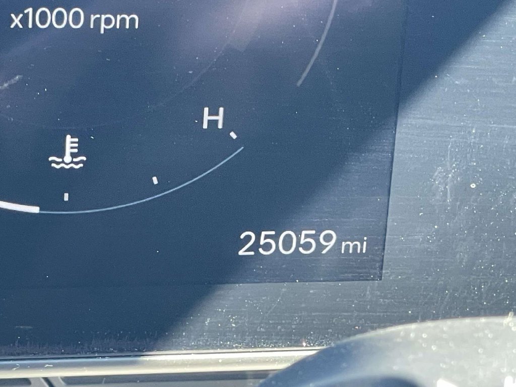 Certified 2025 Hyundai Kona SEL FWD image 19
