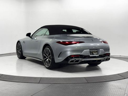 Used 2022 Mercedes-Benz SL 55 AMG 4MATIC w/ Driver Assistance Package image 31