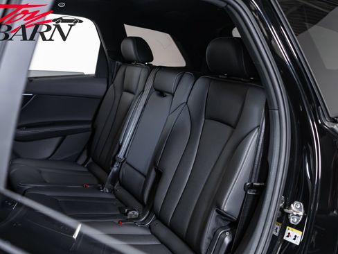 Used 2025 Audi Q7 3.0T Premium Plus AWD/4WD image 43