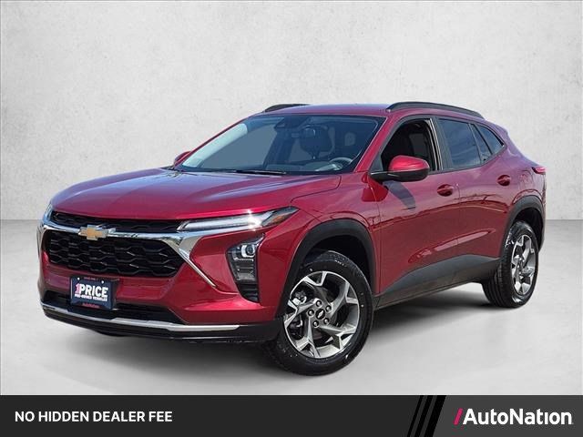 Used 2025 Chevrolet Trax LT FWD image 1