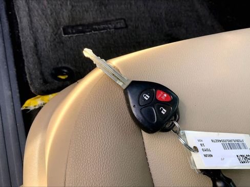 Used 2018 Toyota 4Runner SR5 image 15