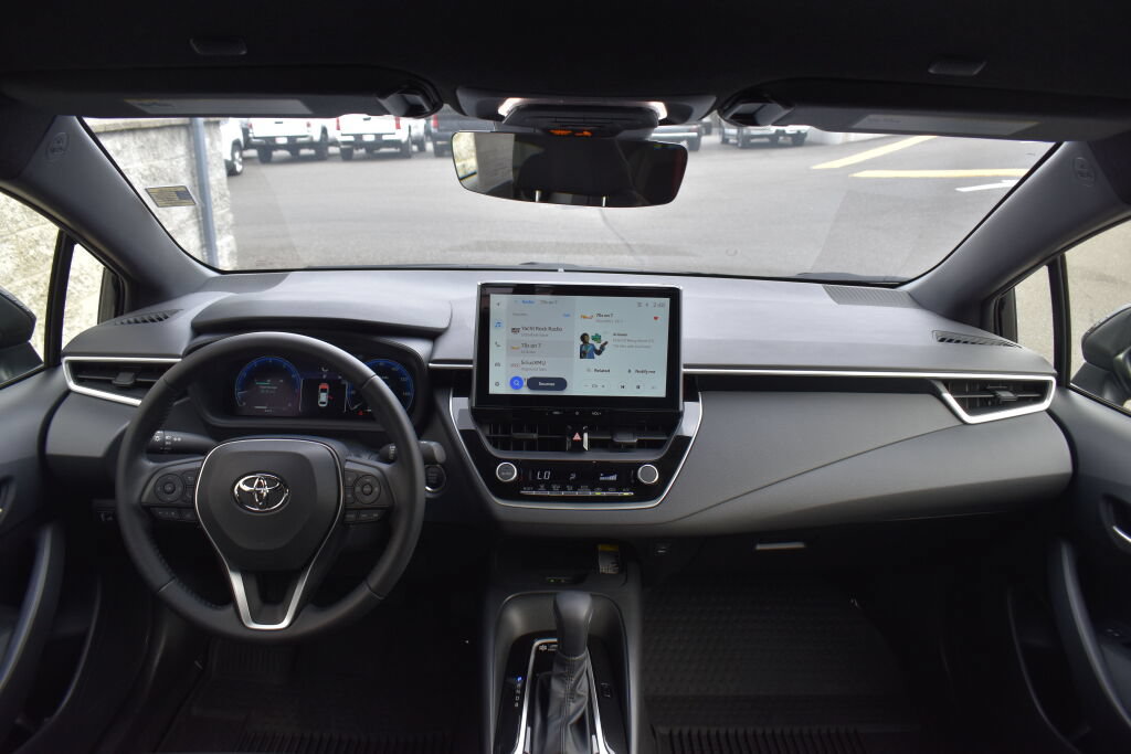 Used 2026 Toyota Corolla SE FWD image 26