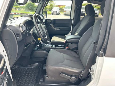 Used 2016 Jeep Wrangler Sport w/ Quick Order Package 24S AWD/4WD image 22
