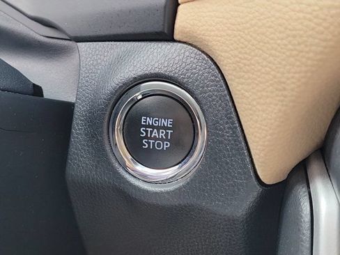 Used 2019 Toyota RAV4 Limited w/ Cold Weather Package FWD image 35