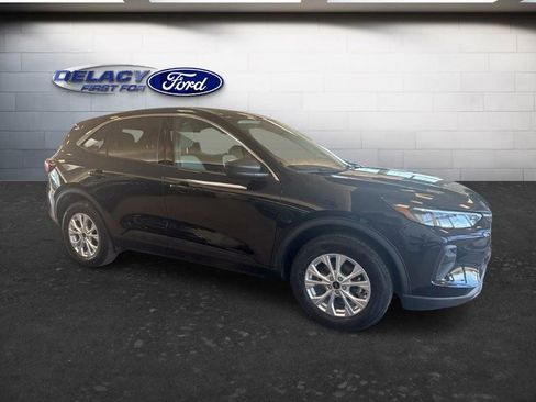 Used 2024 Ford Escape Active AWD/4WD image 9