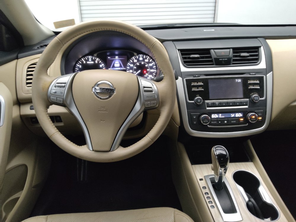 Used 2016 Nissan Altima 2.5 SL FWD image 22