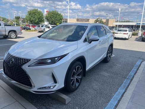 Used 2022 Lexus RX 350L FWD w/ Premium Package image 2