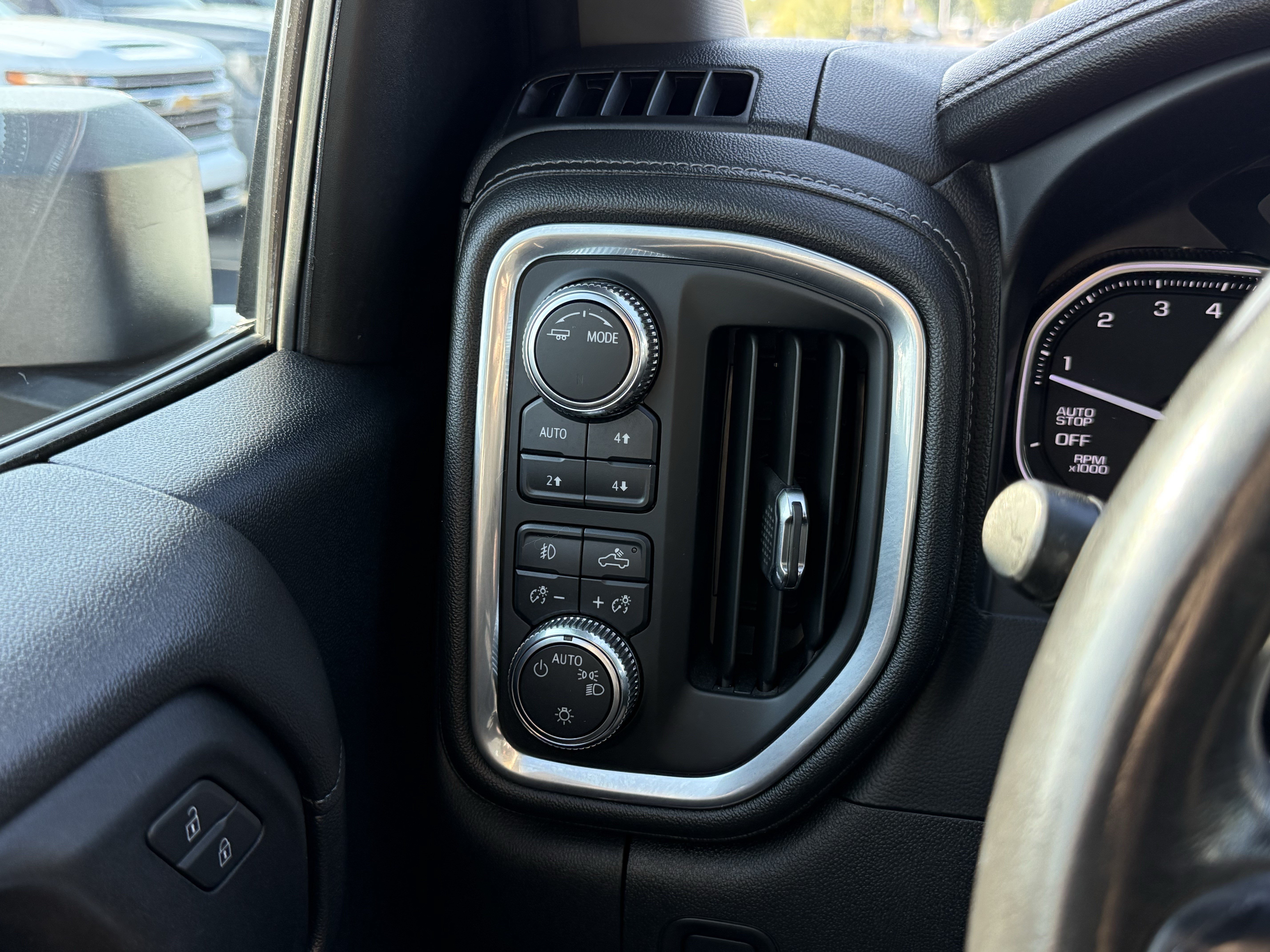 Used 2021 GMC Sierra 1500 Elevation AWD/4WD image 31