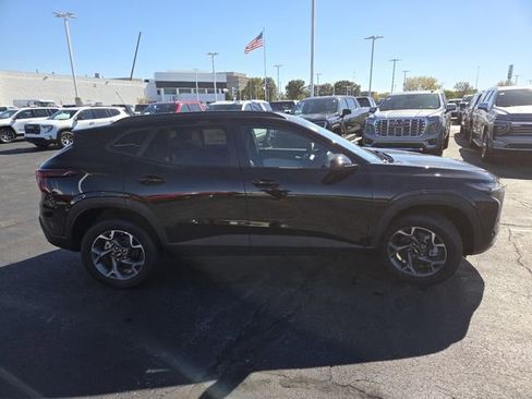 New 2026 Chevrolet Trax LT w/ Driver Confidence Package image 17
