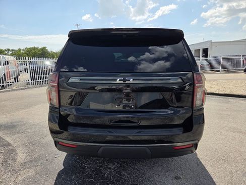 Certified 2022 Chevrolet Tahoe Z71 w/ Luxury Package AWD/4WD image 15
