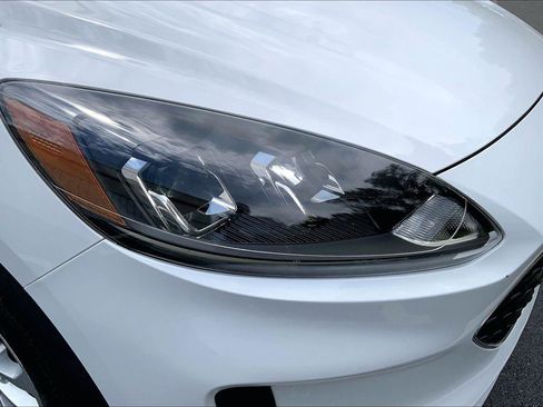 Used 2020 Ford Escape SE FWD image 26