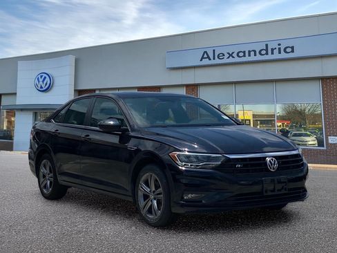 Used 2019 Volkswagen Jetta R-Line FWD image 1