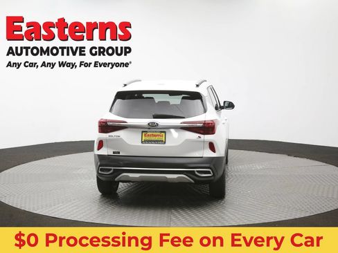Used 2021 Kia Seltos S AWD/4WD image 36