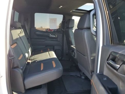Used 2023 GMC Sierra 1500 AT4 w/ AT4 Premium Package AWD/4WD image 23