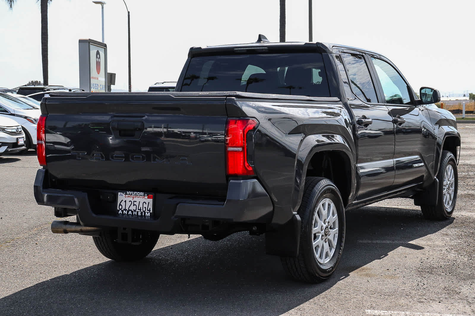 Used 2025 Toyota Tacoma SR5 RWD image 8