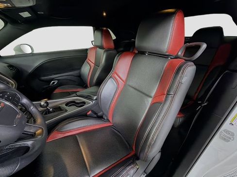 Used 2022 Dodge Challenger R/T Scat Pack RWD image 11