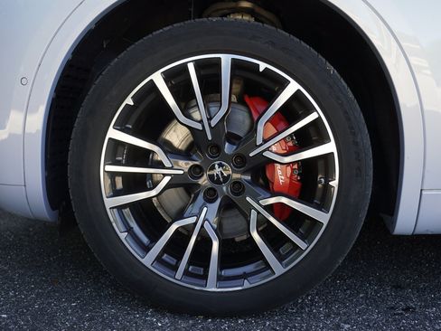 Used 2023 Maserati Grecale Modena AWD/4WD image 12