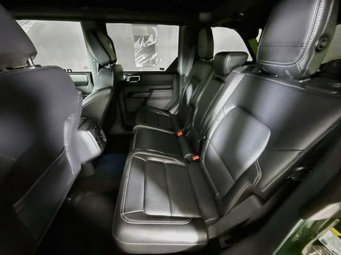 Used 2025 Ford Bronco Outer Banks AWD/4WD image 24