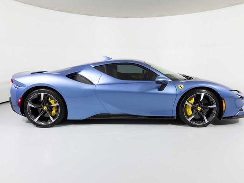 Used 2022 Ferrari SF90 Stradale image 18
