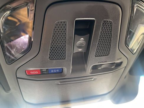 Used 2022 Subaru Outback Wilderness image 19