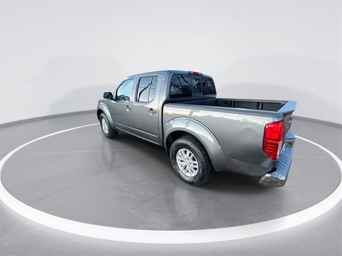 Used 2019 Nissan Frontier SV image 6