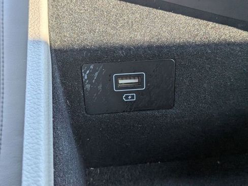 Used 2022 Genesis G70 3.3T image 22