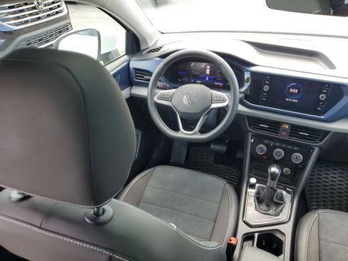 Certified 2023 Volkswagen Taos SE w/ Panoramic Sunroof Package FWD image 7