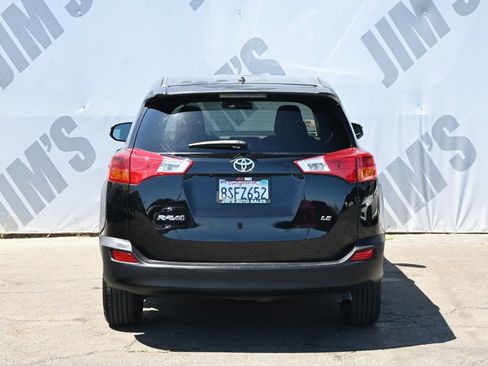Used 2015 Toyota RAV4 LE FWD image 5