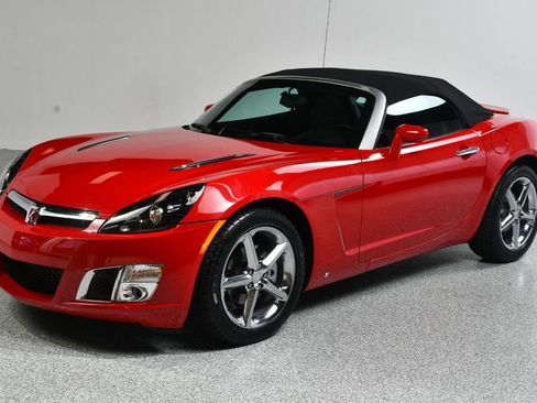 Used 2007 Saturn Sky Red Line RWD image 16
