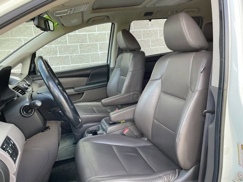 Used 2014 Honda Odyssey Touring Elite image 15