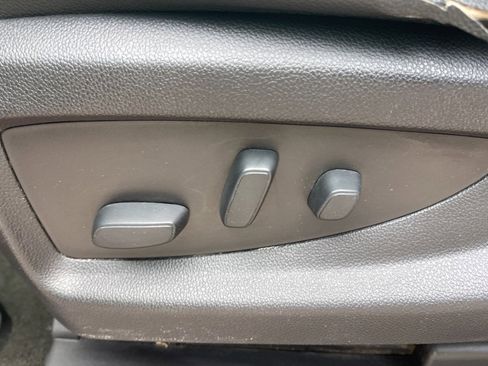 Used 2018 Chevrolet Silverado 1500 LTZ w/ Sport Package image 17