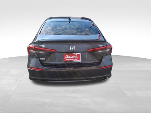 Used 2023 Honda Civic Sport image 4
