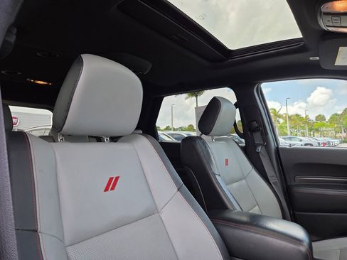 Used 2024 Dodge Durango GT RWD image 11