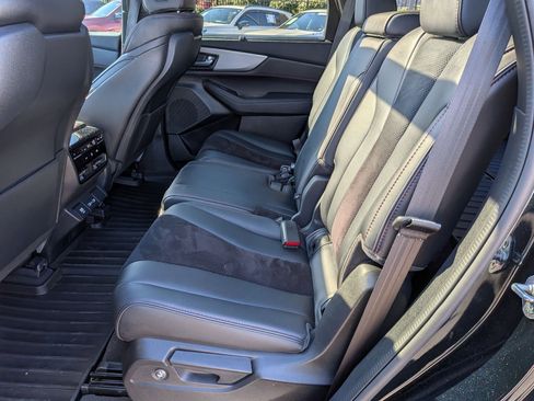 Used 2023 Acura MDX A-Spec image 33