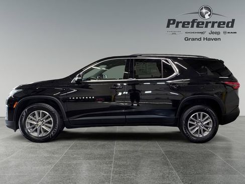 Used 2022 Chevrolet Traverse LT w/ LPO, Floor Liner Package AWD/4WD image 11