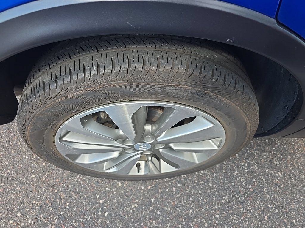 Certified 2017 Buick Encore Preferred FWD image 6