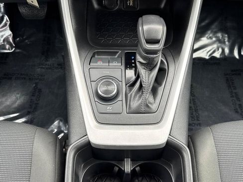 Certified 2024 Toyota RAV4 LE AWD/4WD image 12