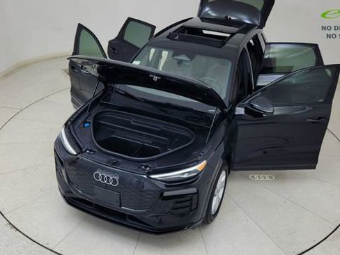 Used 2025 Audi Q6 e-tron Premium w/ Convenience Package RWD image 81