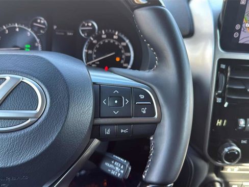 Used 2023 Lexus GX 460 Premium image 18